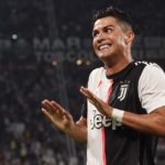 Taklukan Napoli, Ronaldo Sindir VAR dengan Selebrasi Nya